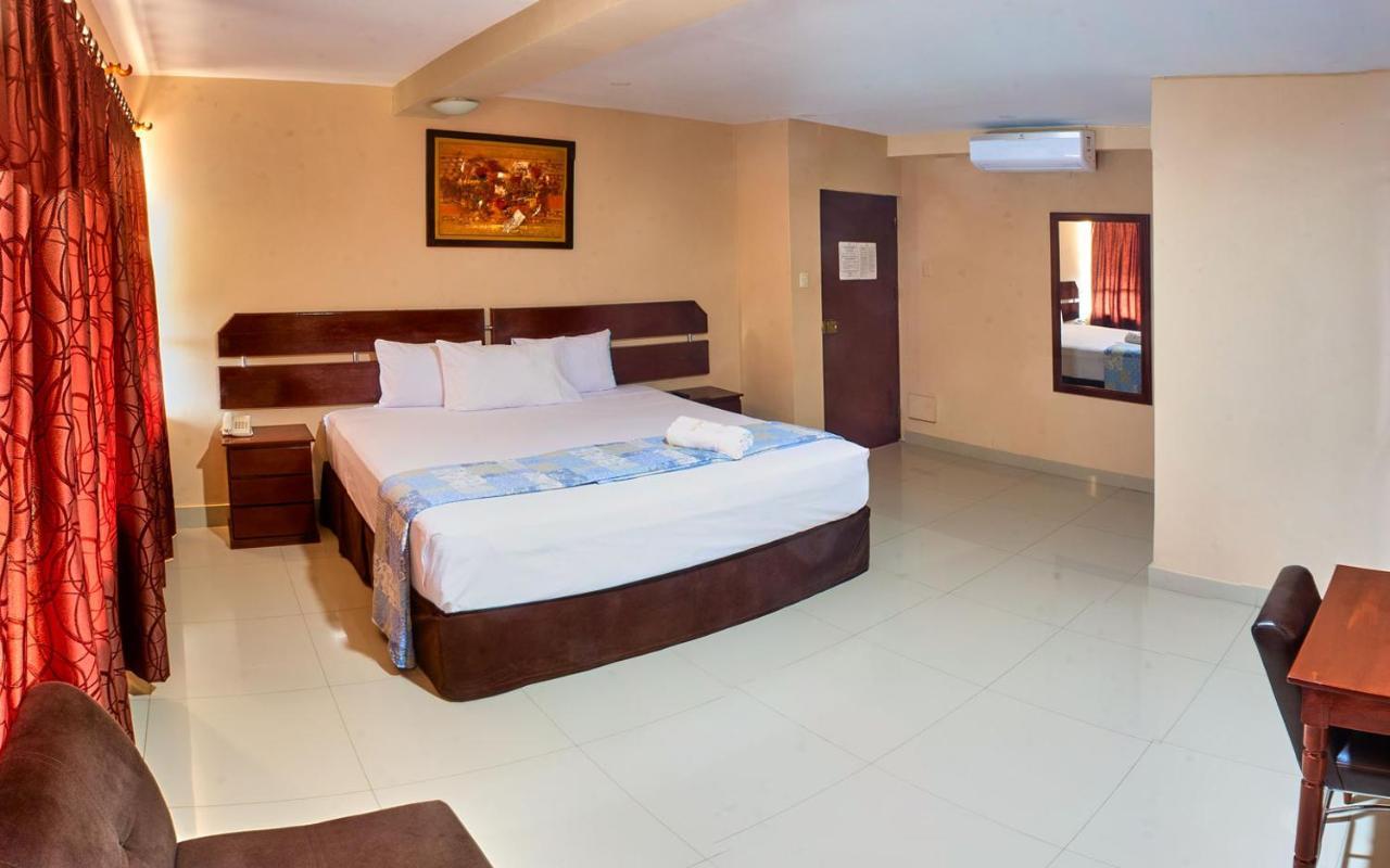 Hotel America Пукальпа Экстерьер фото